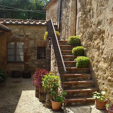 San Pietro Castiglione dʼOrcia